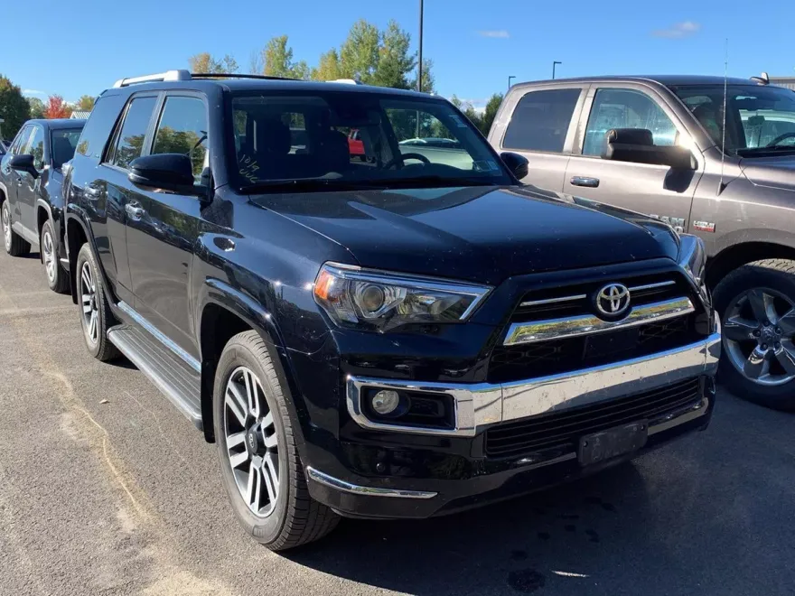 2020 Toyota 4Runner Limited photo 1