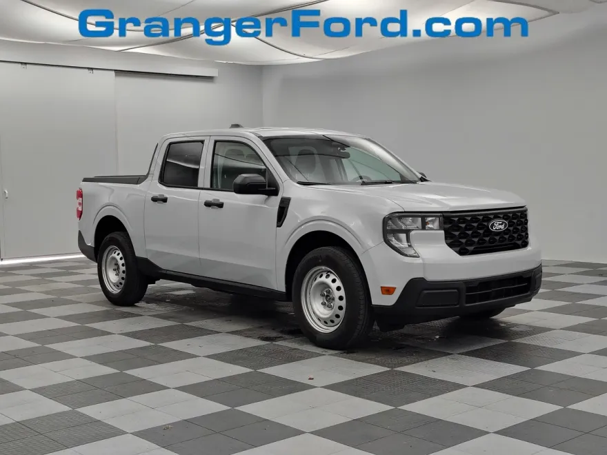 2025 Ford Maverick XL photo 1