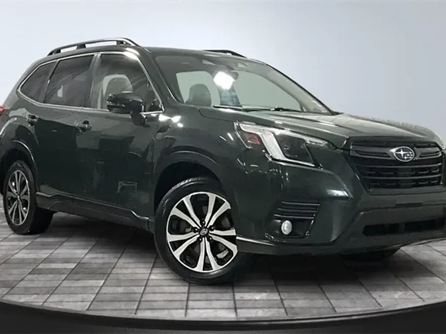 2022 Subaru Forester Limited photo 1