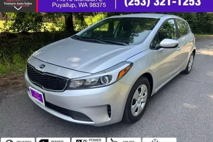2017 Kia Forte LX photo 1