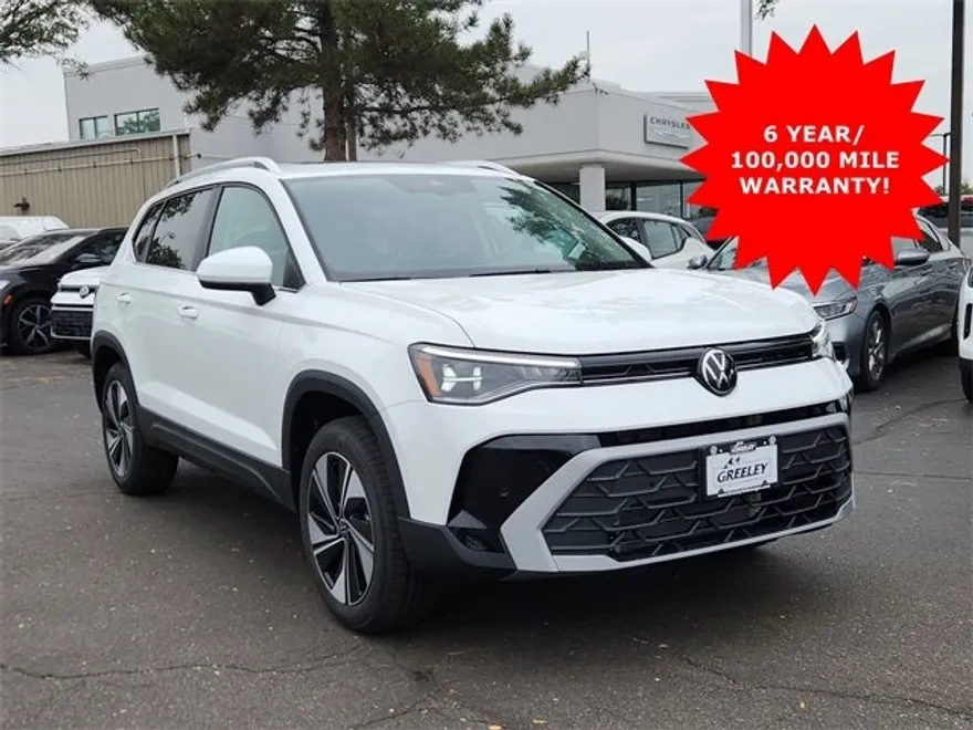2025 Volkswagen Taos SE photo 1