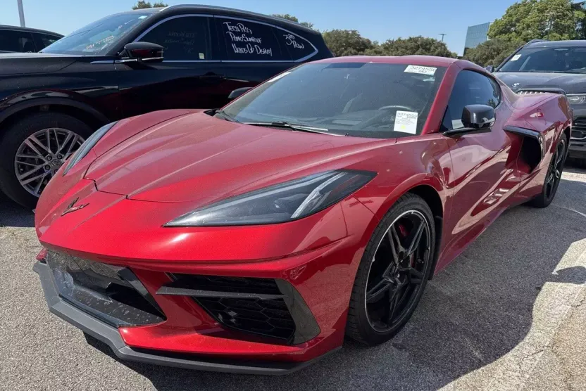 2022 Chevrolet Corvette Stingray 2LT photo 1