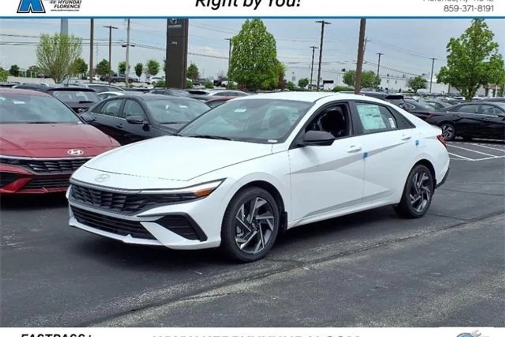 2025 Hyundai Elantra Hybrid SEL Sport photo 1