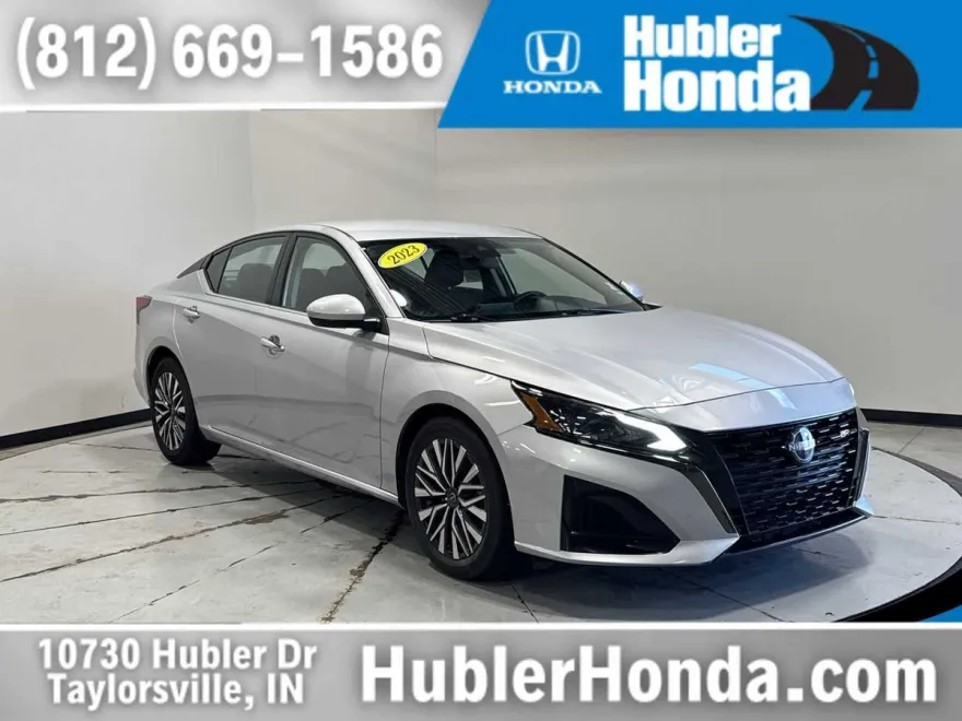 2023 Nissan Altima 2.5 SV photo 1