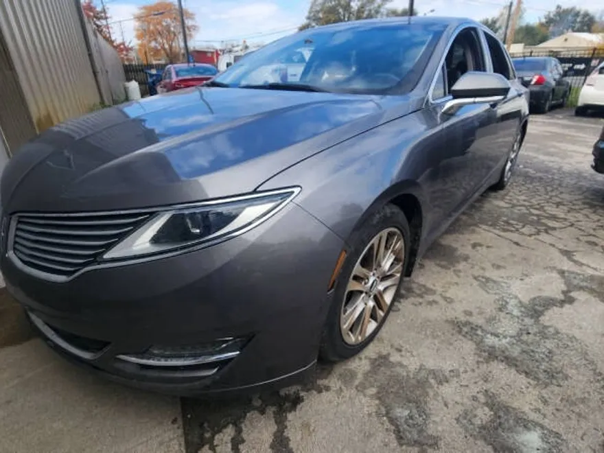 2014 Lincoln MKZ photo 1