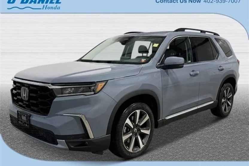 2025 Honda Pilot Touring photo 1