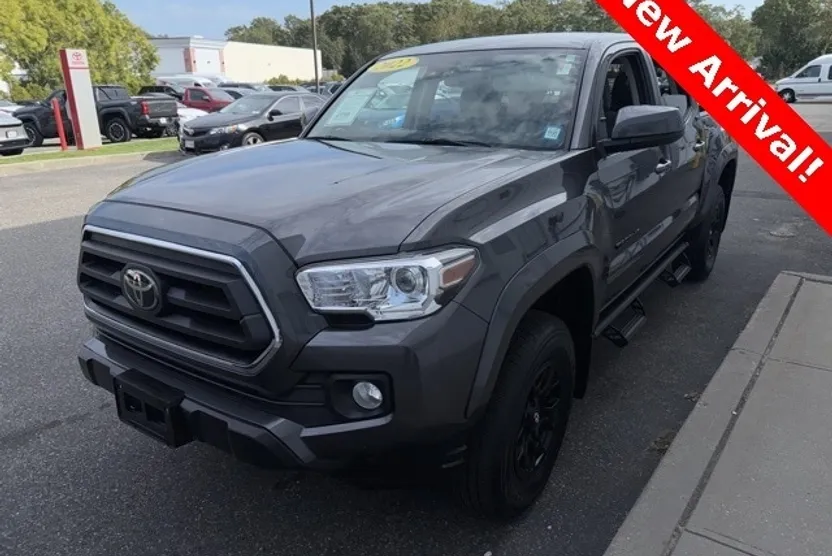 2022 Toyota Tacoma SR5 photo 1