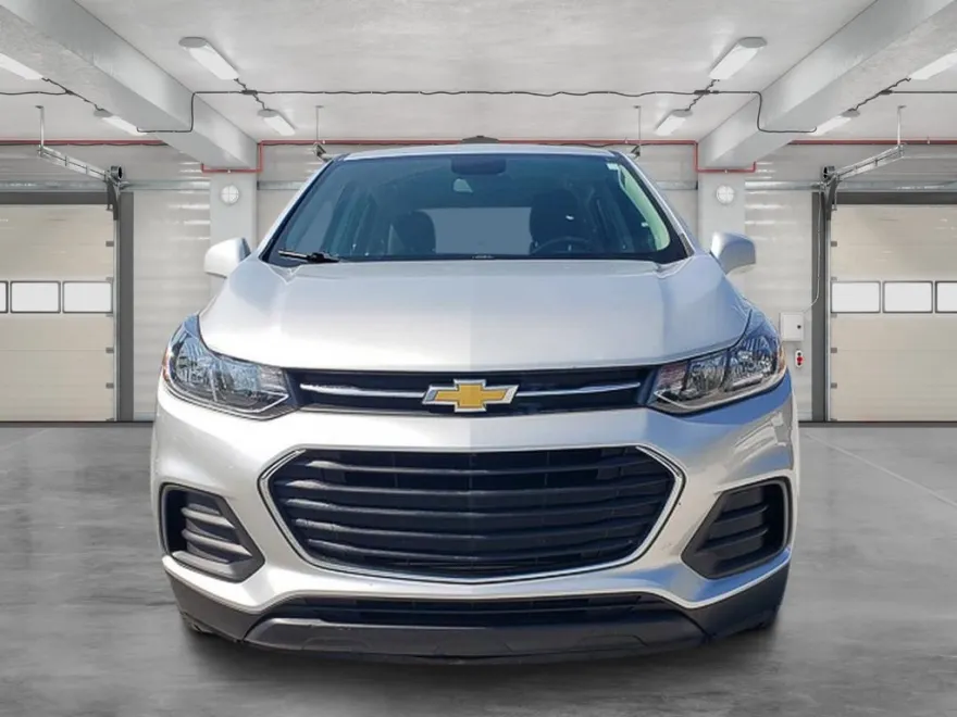 2017 Chevrolet Trax LS photo 1