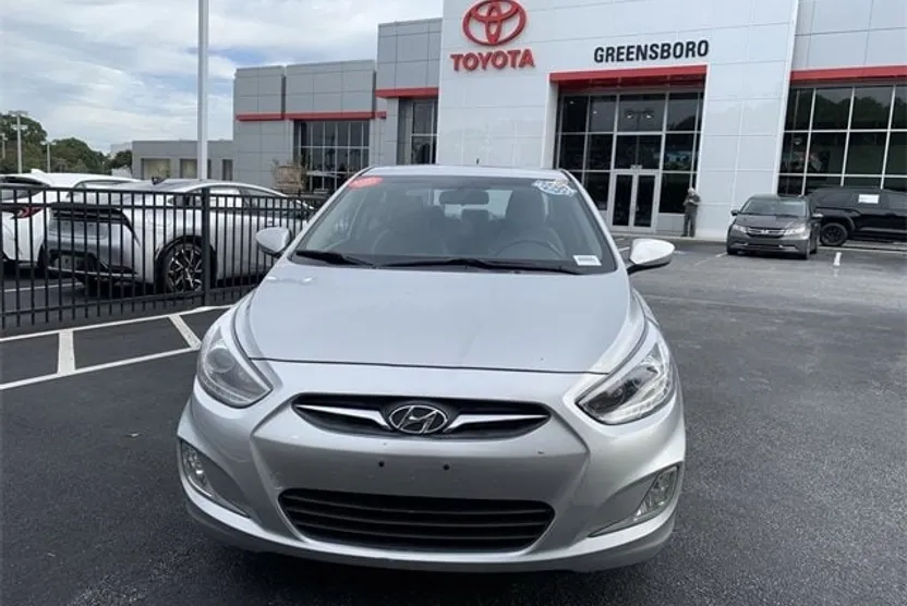 2014 Hyundai Accent GLS photo 1
