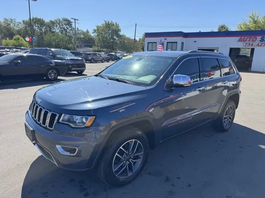 2019 Jeep Grand Cherokee Limited photo 1