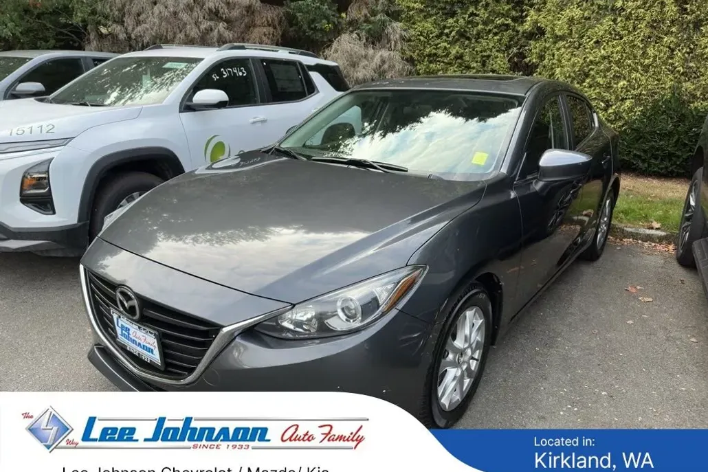 2015 Mazda Mazda3 Touring photo 1