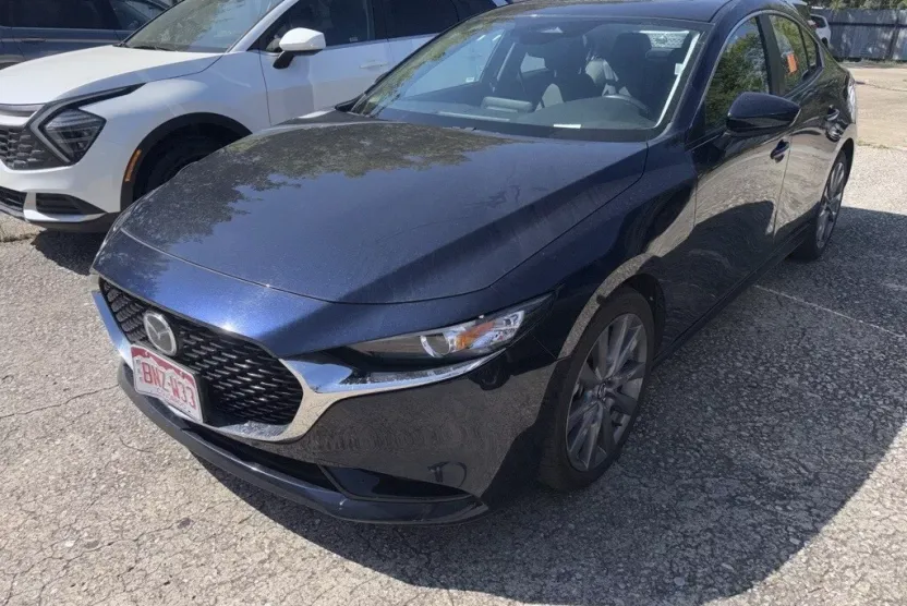 2025 Mazda Mazda3 2.5 s Preferred photo 1