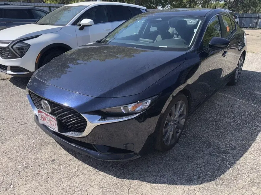 2025 Mazda Mazda3 2.5 s Preferred photo 1
