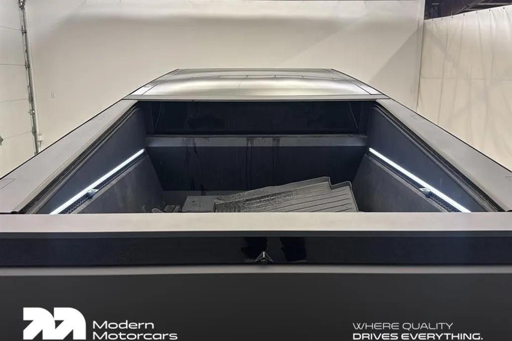 2024 Tesla Cybertruck All-Wheel Drive photo 1