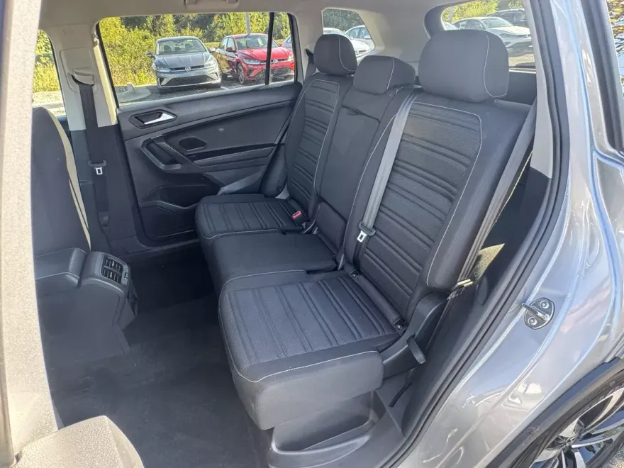2024 Volkswagen Tiguan S photo 1
