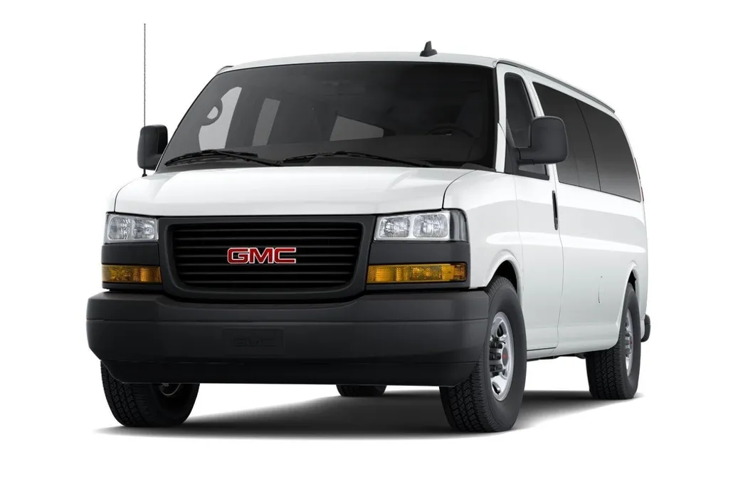 2025 Gmc Savana Passenger 3500 LS photo 1