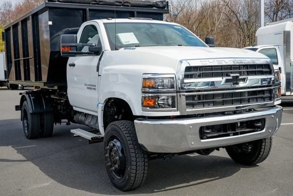 2024 Chevrolet Silverado 5500HD Work Truck photo 1