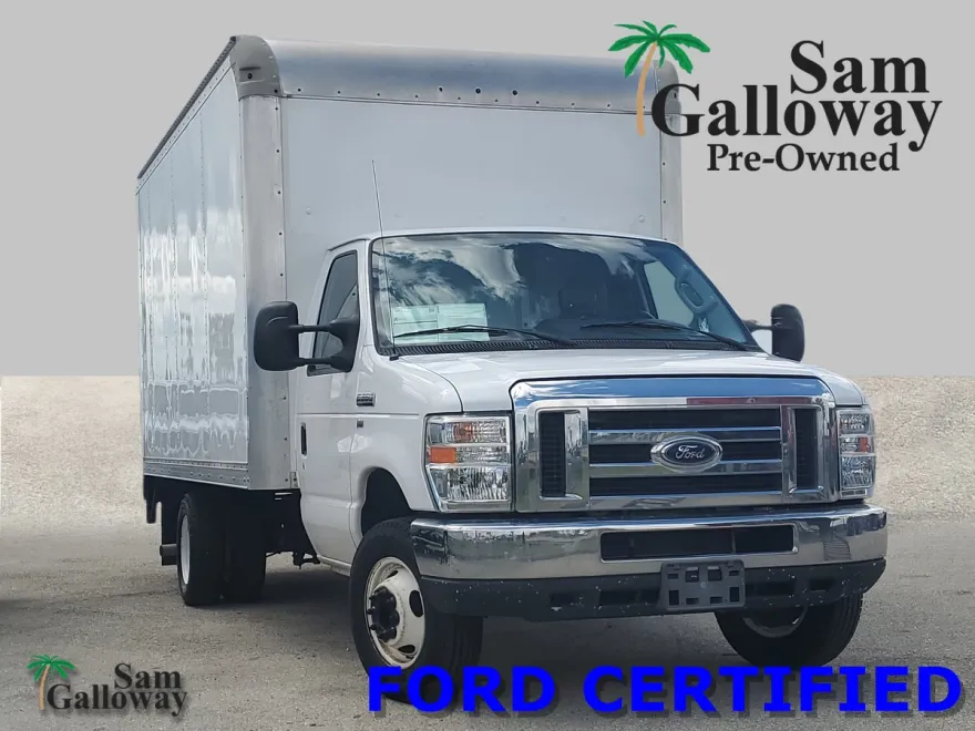 2018 Ford E-350 photo 1