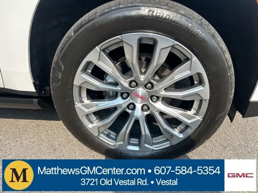 2023 Gmc Yukon XL Denali photo 1