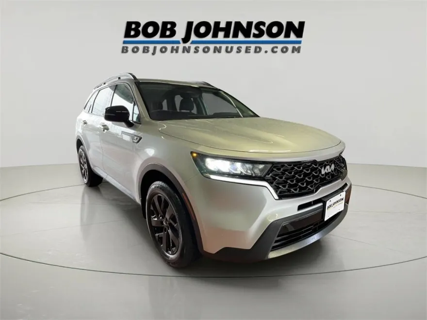 2022 Kia Sorento S photo 1