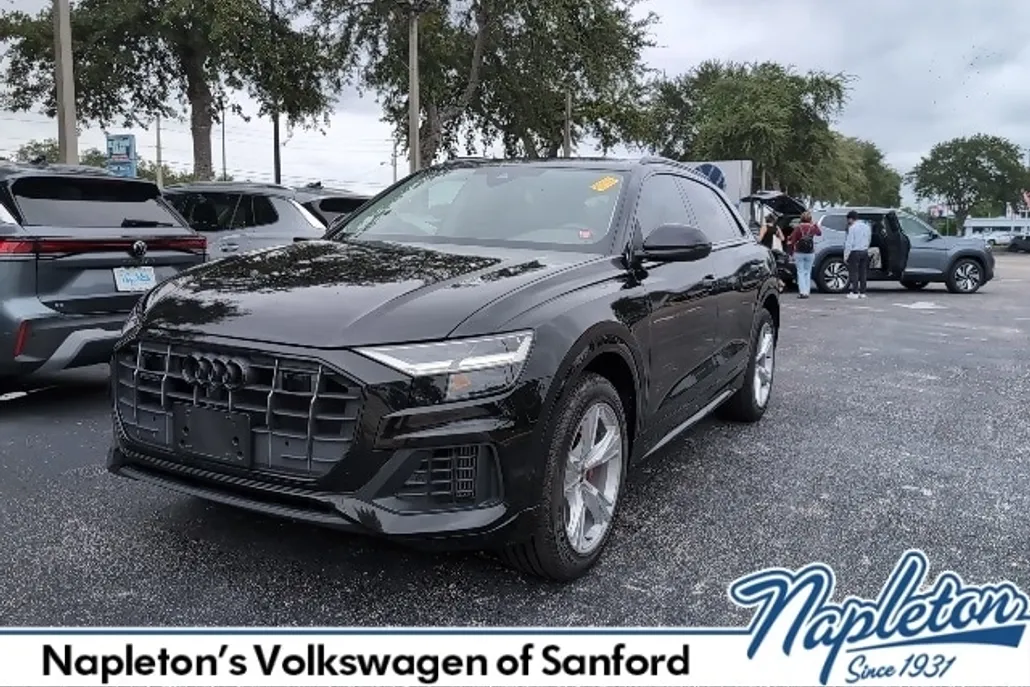 2022 Audi Q8 55 Premium Plus photo 1