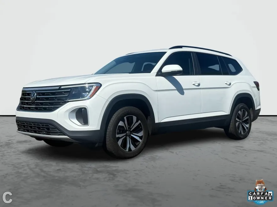 2024 Volkswagen Atlas SE photo 1