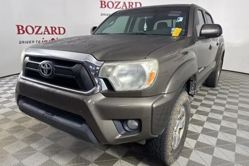 2015 Toyota Tacoma Base V6 photo 1