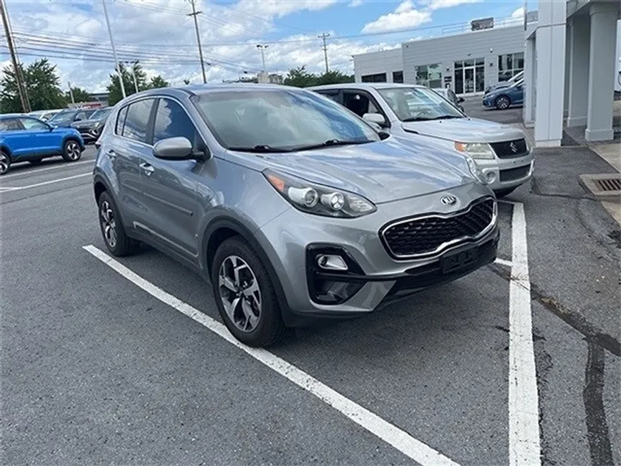 2022 Kia Sportage LX photo 1