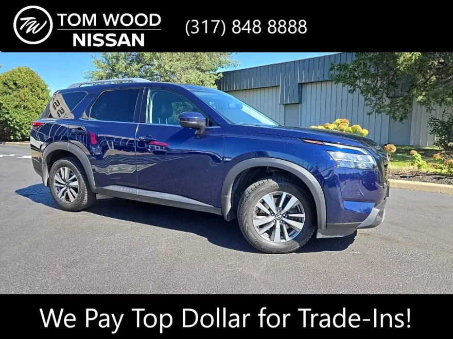 2022 Nissan Pathfinder SL photo 1