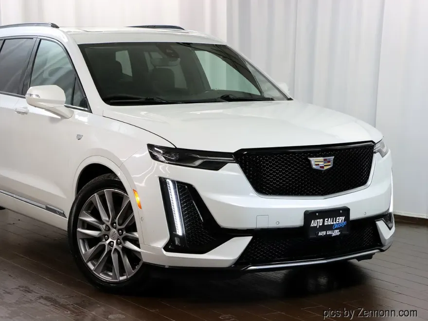 2020 Cadillac XT6 Sport photo 1