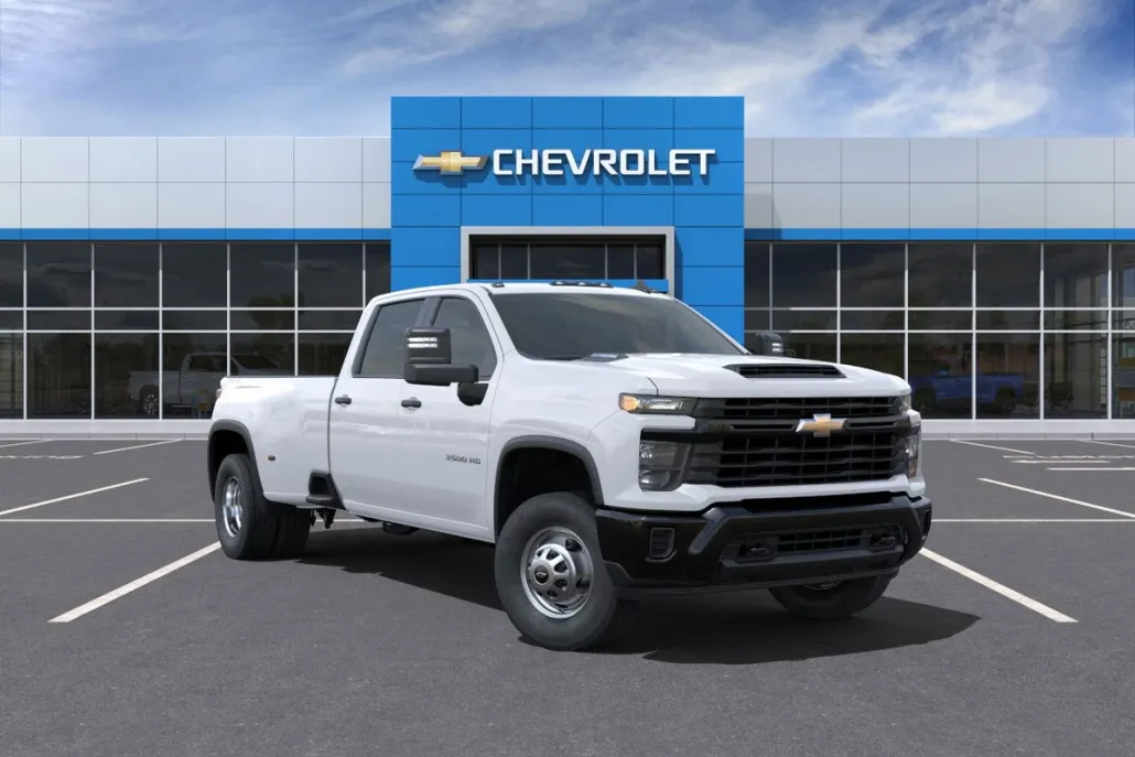 2024 Chevrolet Silverado 3500HD photo 1