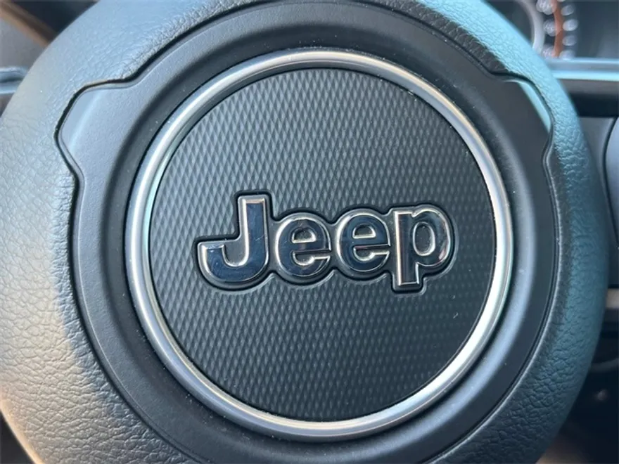 2022 Jeep Wrangler Unlimited Willys photo 30
