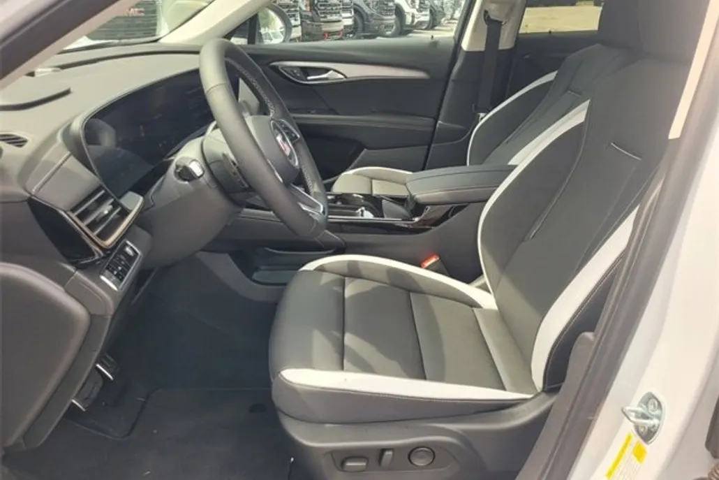 2025 Buick Envision Sport Touring photo 1