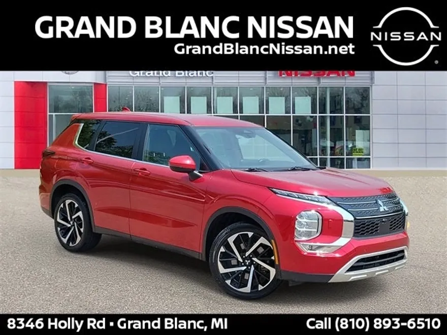 2023 Mitsubishi Outlander SEL Black Edition photo 1