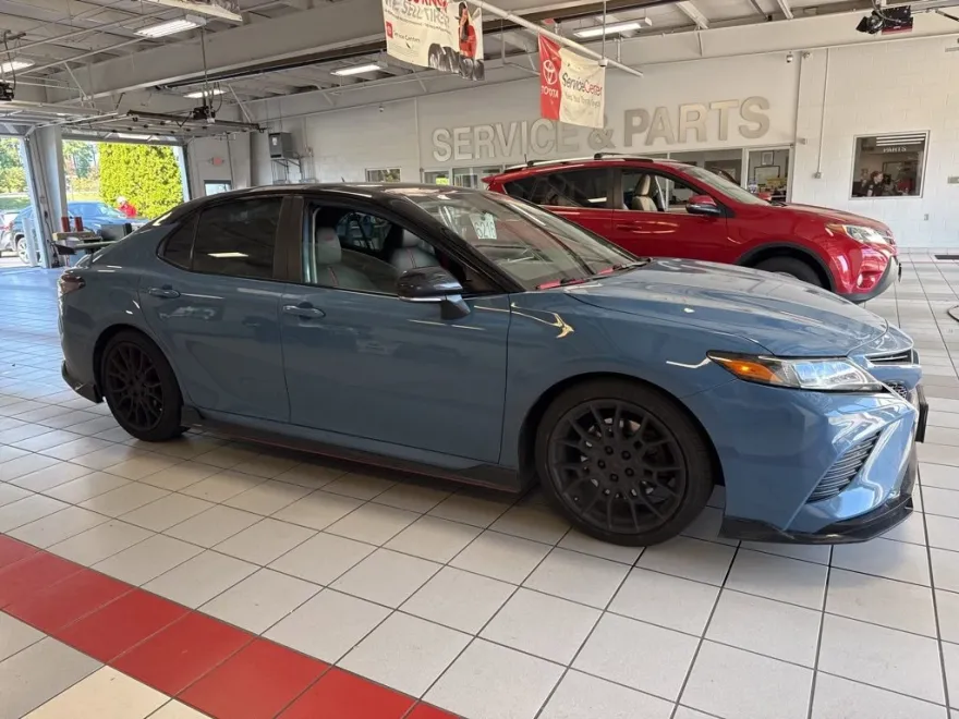 2022 Toyota Camry TRD V6 photo 1
