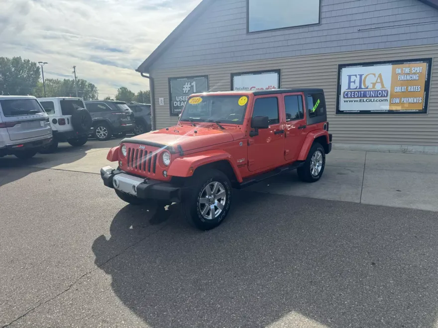 2015 Jeep Wrangler Unlimited Sahara photo 1