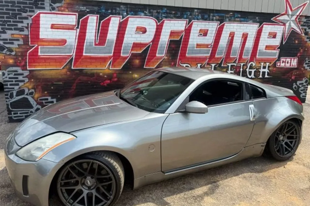 2004 Nissan 350Z Track photo 1