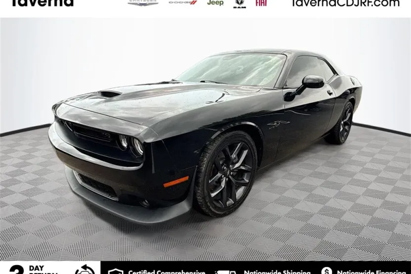 2021 Dodge Challenger R/T photo 1
