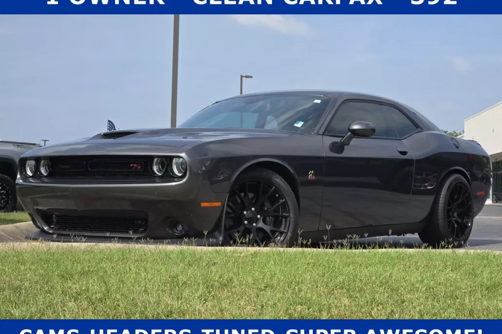 2021 Dodge Challenger R/T Scat Pack photo 1