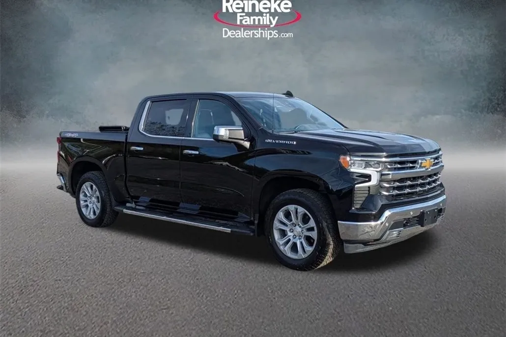 2022 Chevrolet Silverado 1500 LTZ photo 1