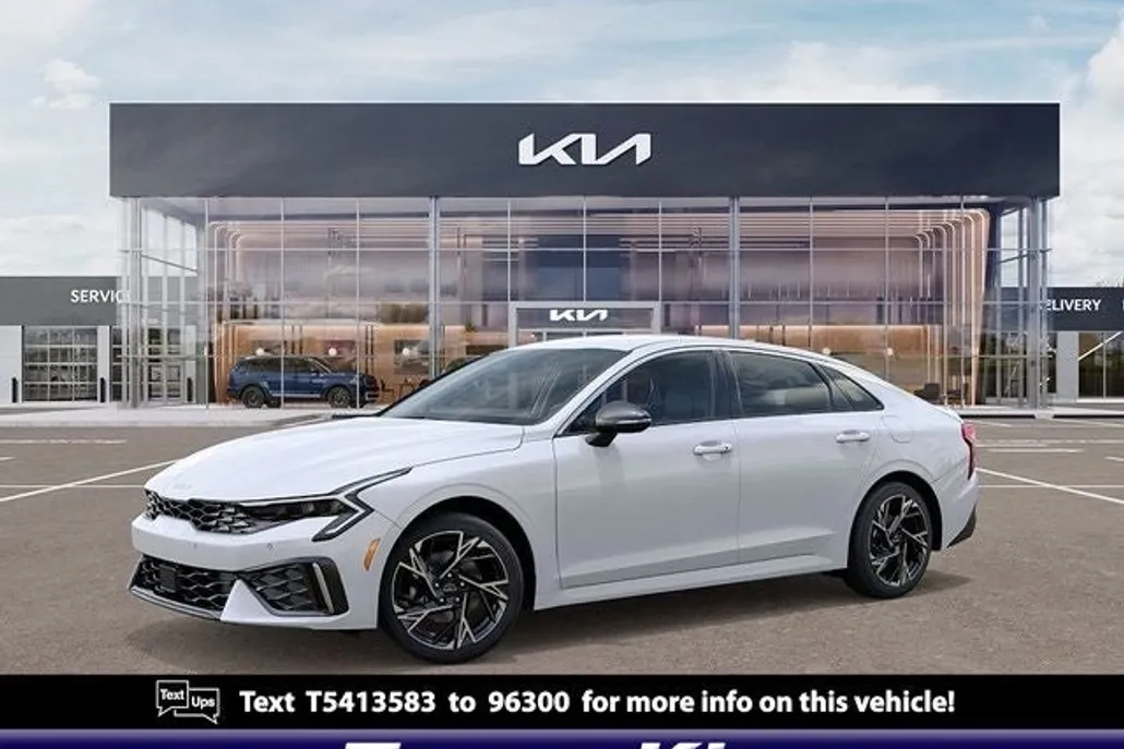 2026 Kia K5 GT-Line photo 1