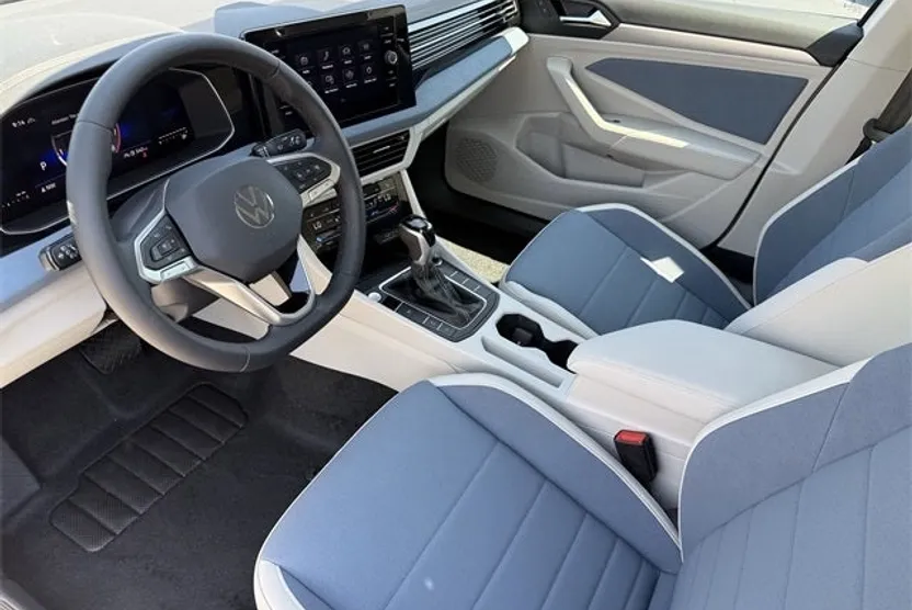 2025 Volkswagen Jetta 1.5T SE photo 1