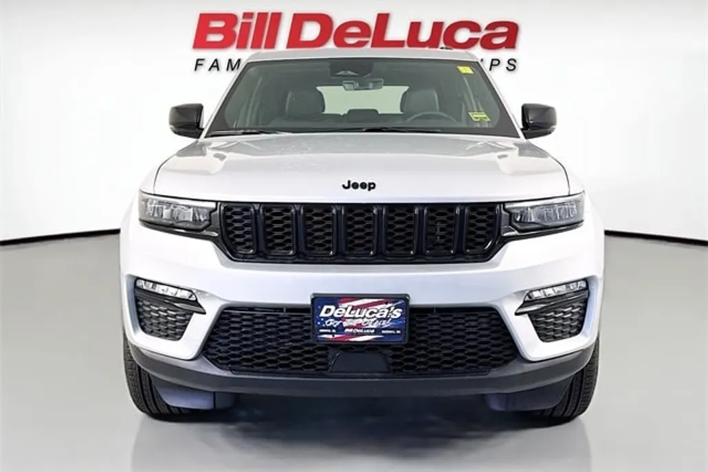2025 Jeep Grand Cherokee Limited photo 1
