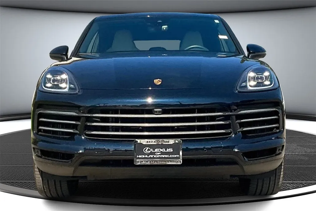 2023 Porsche Cayenne Base photo 1