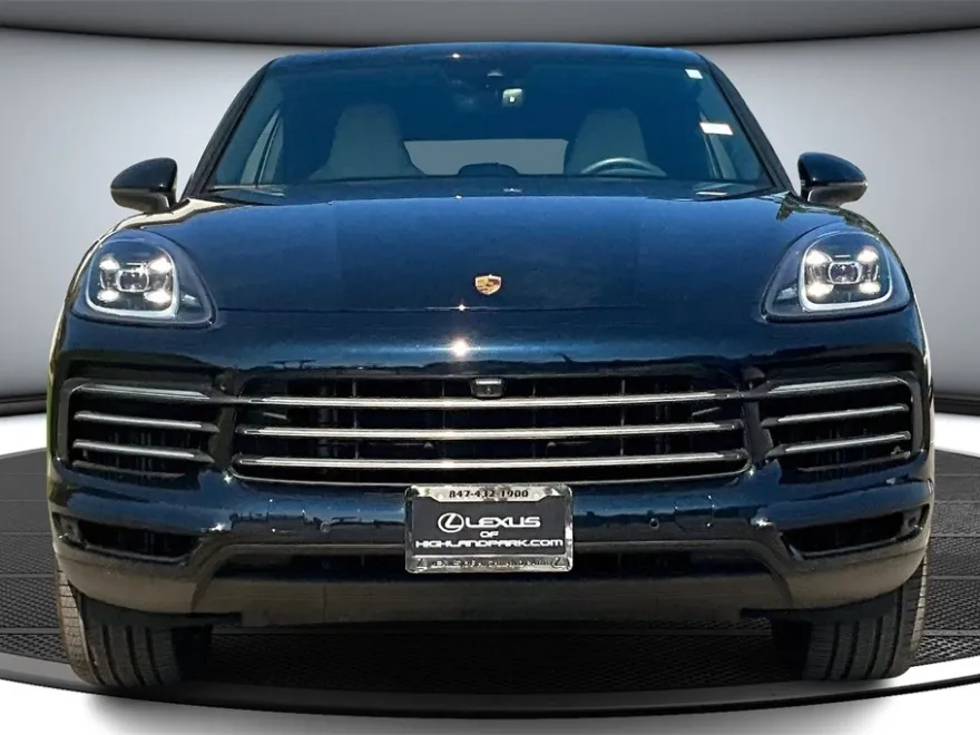2023 Porsche Cayenne Base photo 1