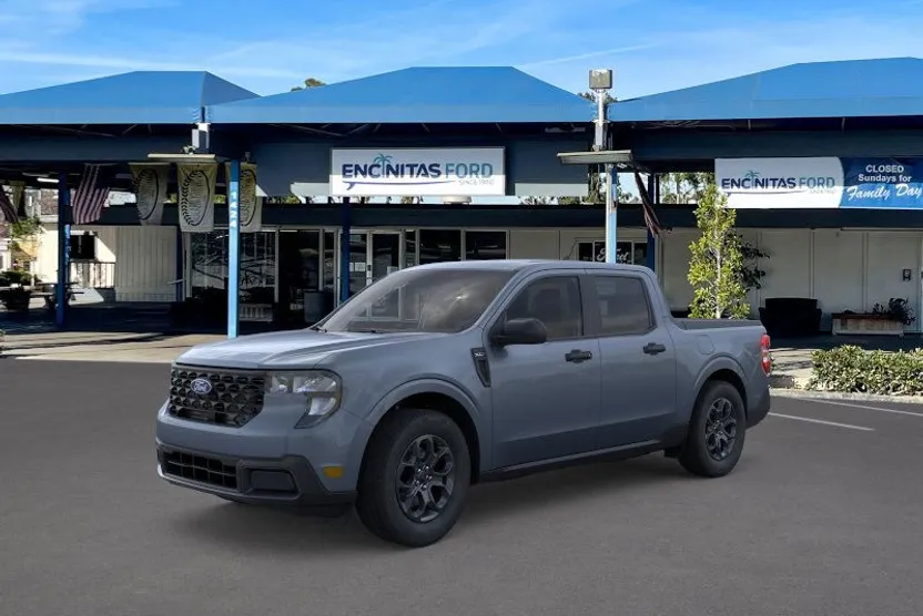 2025 Ford Maverick XLT photo 1