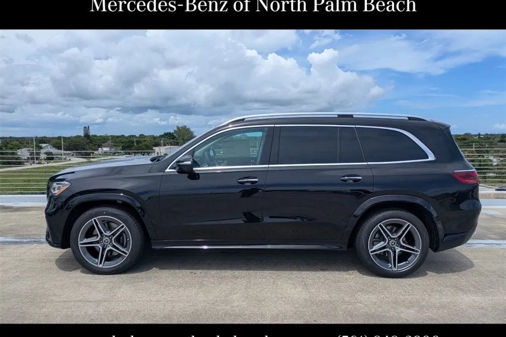 2026 Mercedes Benz GLS 450 4MATIC photo 1