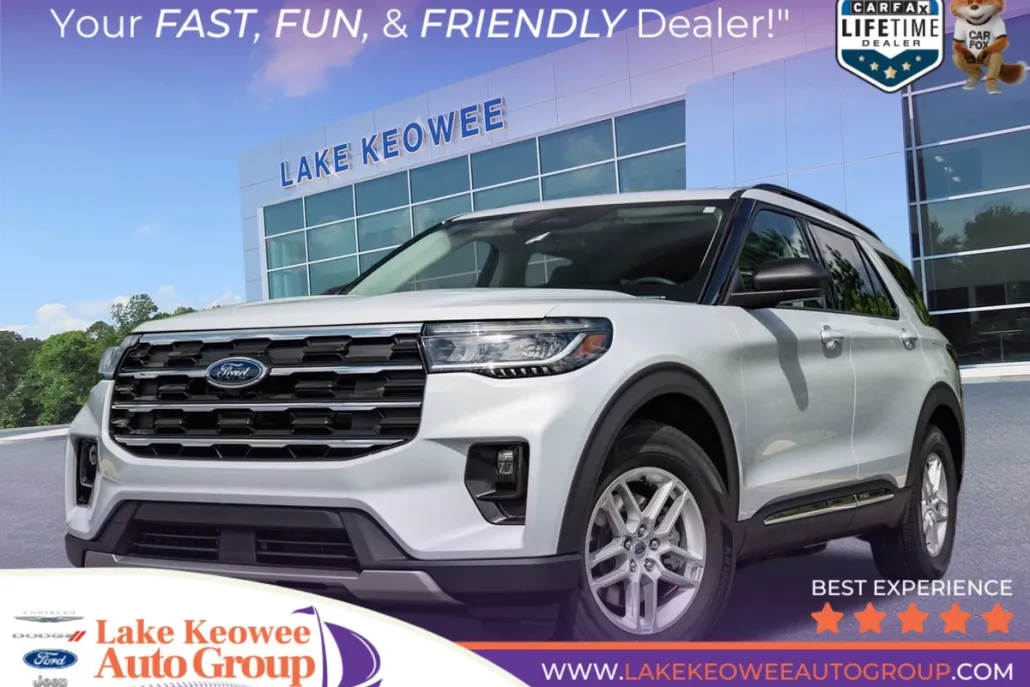 2025 Ford Explorer photo 1