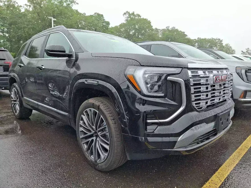 2026 Gmc Terrain Denali photo 1
