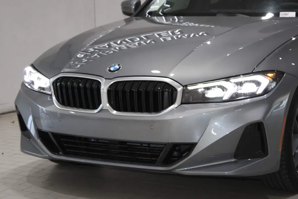 2025 Bmw 330i photo 1